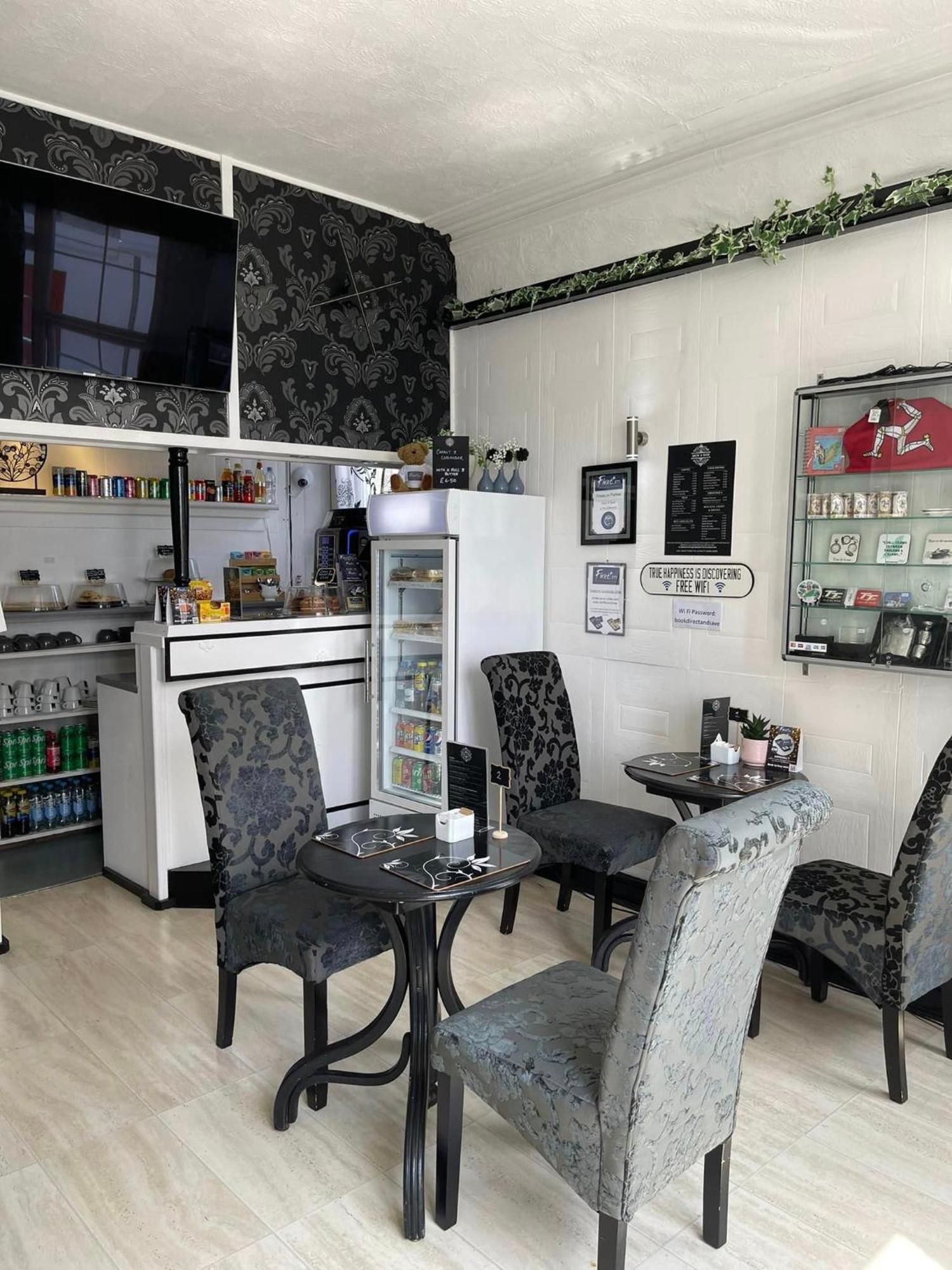 Edelweiss Guest House 더글러스 외부 사진