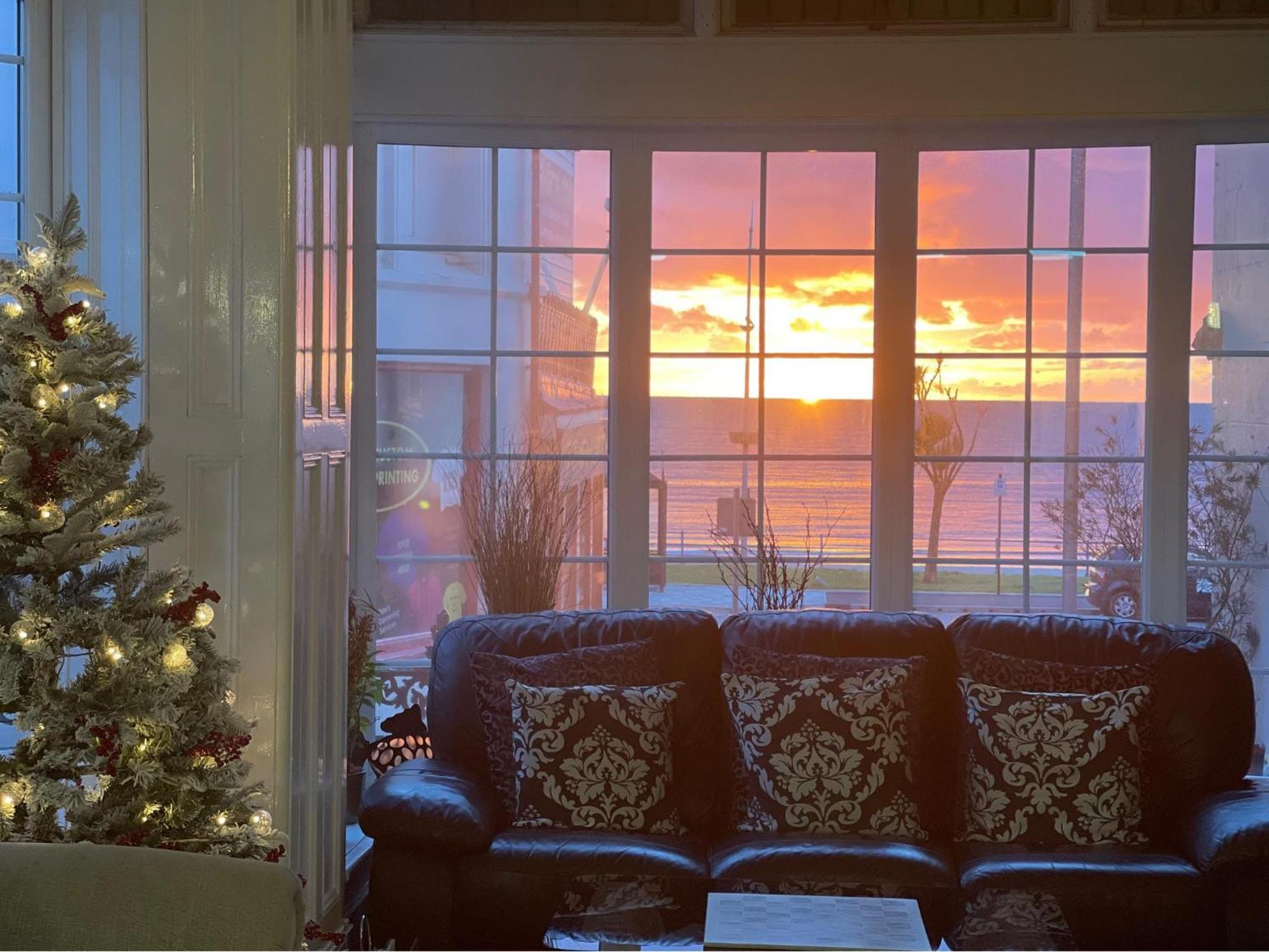 Edelweiss Guest House 더글러스 외부 사진
