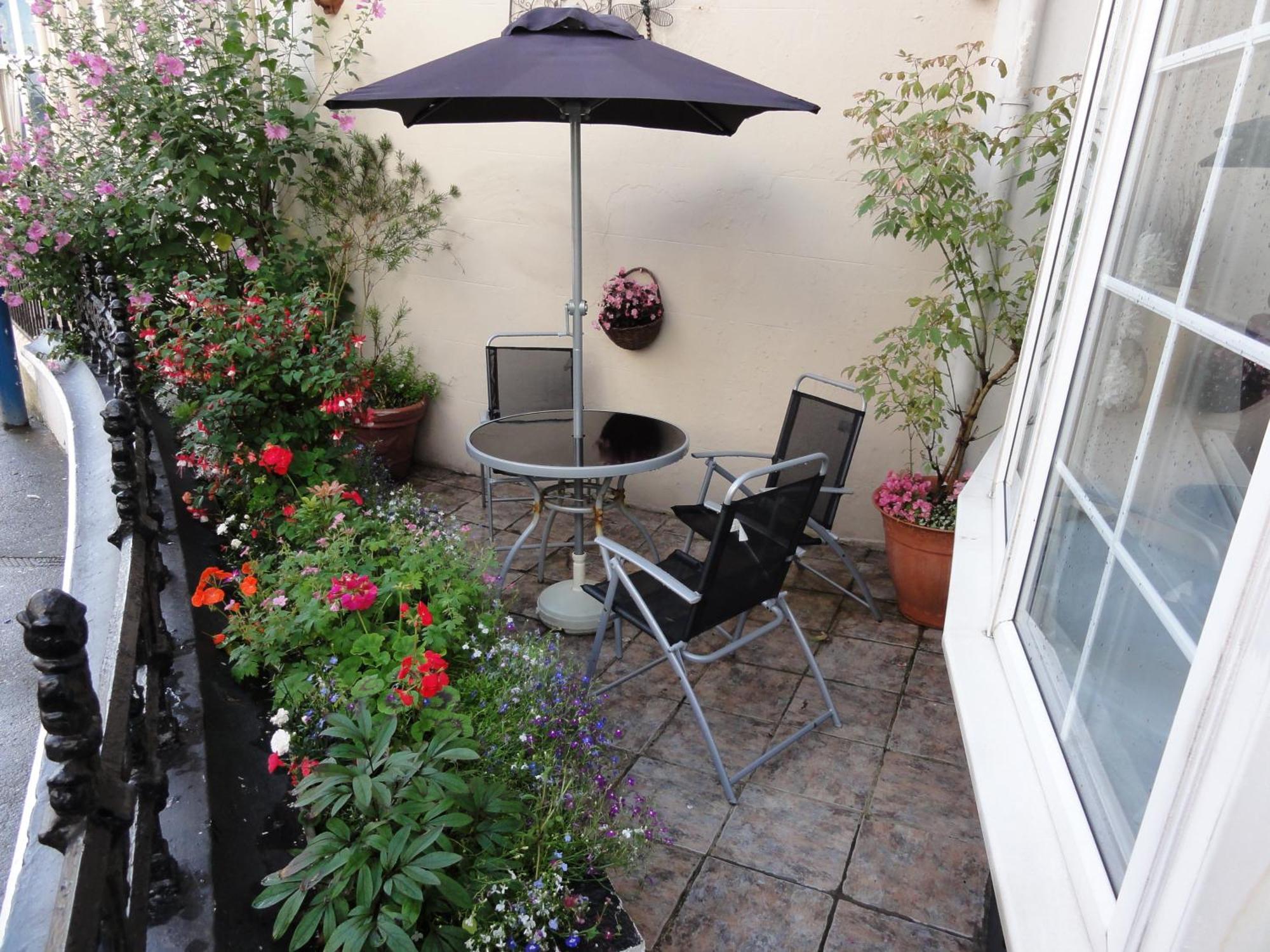 Edelweiss Guest House 더글러스 외부 사진